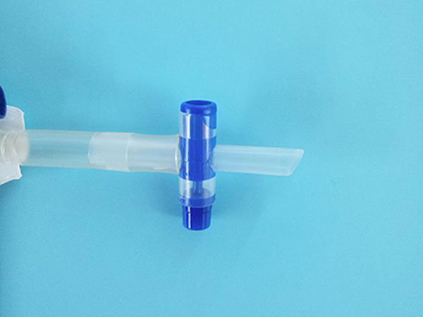 Medical urine bag with T valve designed for controlled urinary drainage and secure outlet sealing