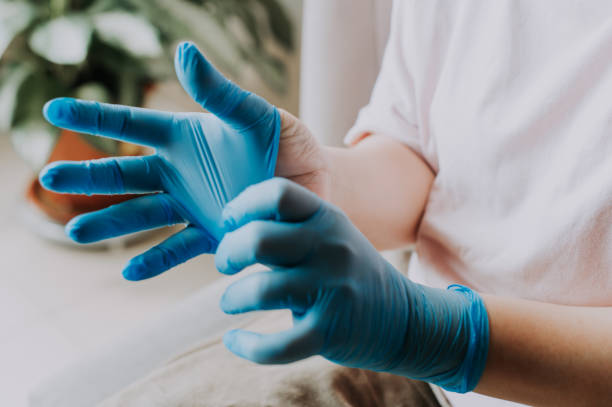 Nitrile Gloves vs. Latex Gloves vs. Vinyl Gloves: Which is Better?